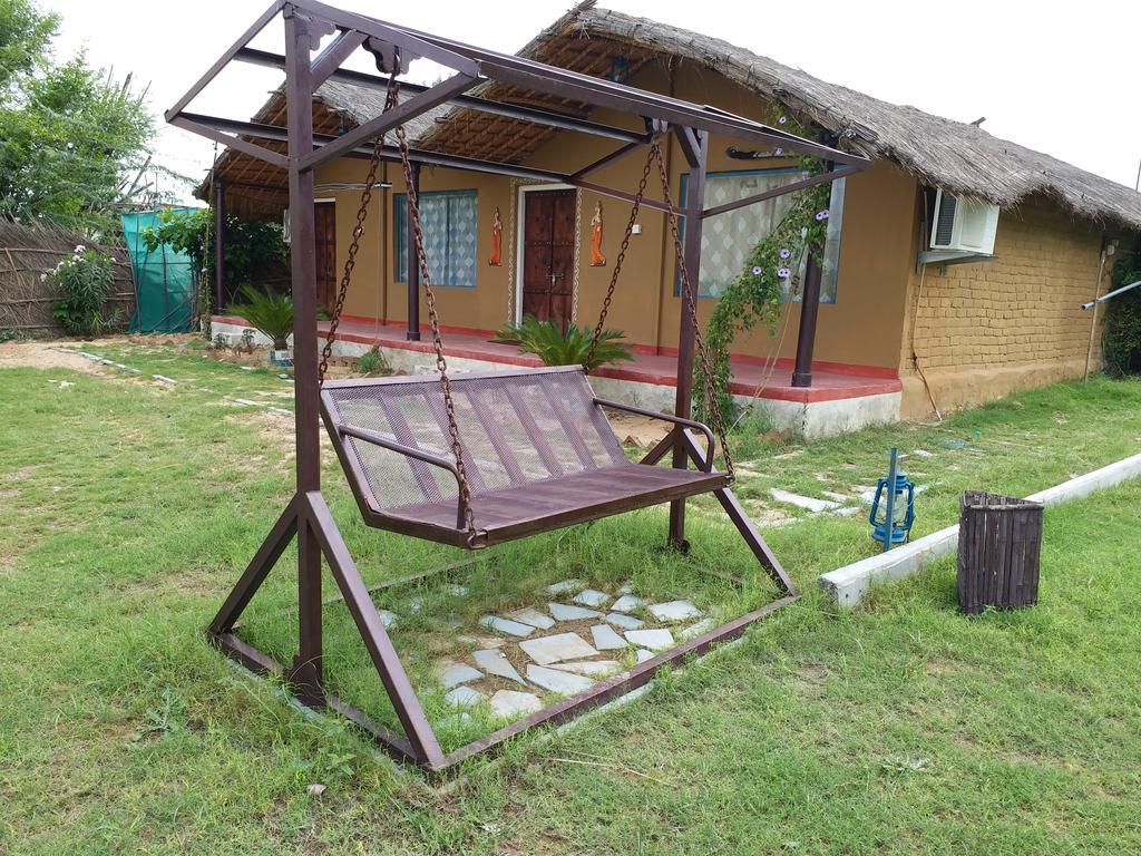 普什卡那拉扬度假村 布什格尔 外观 照片